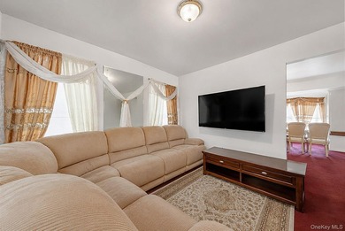 Beautifully maintained and thoughtfully designed, this detached - photo 8