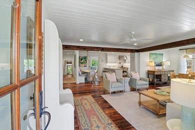 Welcome to your own Sullivan's Island retreat, where timeless - photo 6