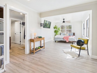 Recently remodeled 2 or 3-bedroom, 2-bath home situated on 0.33 - photo 16
