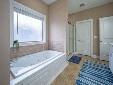 Welcome to this beautiful 4 bedroom brick home with overlooking - photo 18
