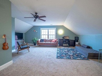 Welcome to this beautiful 4 bedroom brick home with overlooking - photo 29