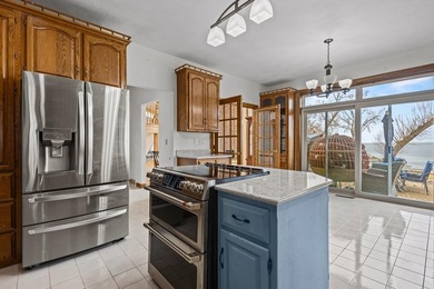 Experience luxury lakefront living on the shores of Lake - photo 31
