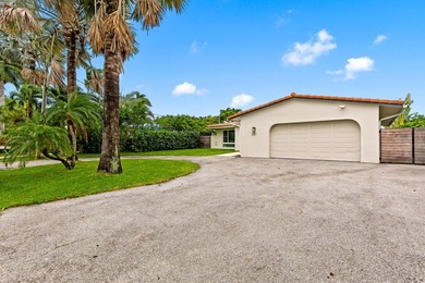 *Sail into luxury in Wilton Manors! This revamped waterfront - photo 1