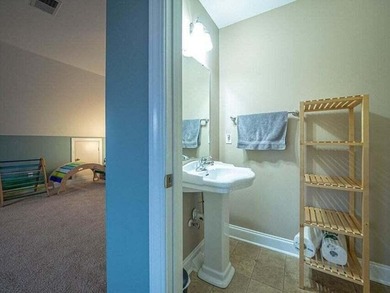 Welcome to this beautiful 4 bedroom brick home with overlooking - photo 32