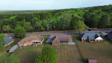 Welcome to this beautiful 4 bedroom brick home with overlooking - photo 40
