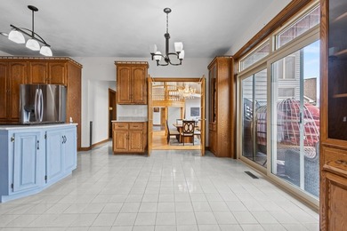 Experience luxury lakefront living on the shores of Lake - photo 41