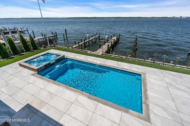 Spectacularly designed 5/6 bedroom, 6 bath bayfront home is - photo 3