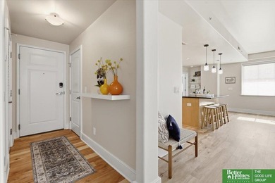 Don't miss this corner unit condo in The Paxton, a landmark - photo 4