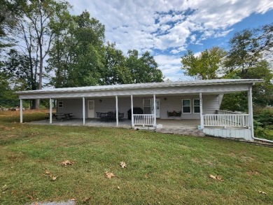 Lake Home Sale Pending in Russell Springs, Kentucky