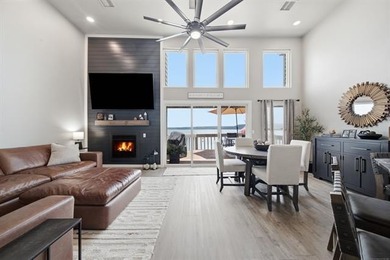 BEAUTIFULLY RENOVATED: Spectacular Lake Hudson views await in - photo 6