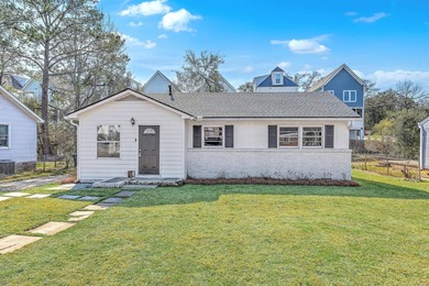 Welcome home to this charming 3-bedroom, 1-bath residence - photo 3