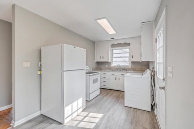 Welcome home to this charming 3-bedroom, 1-bath residence - photo 8