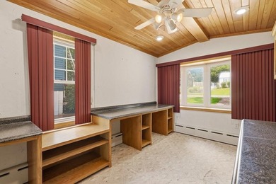 Welcome to 725 Wayne Street, a stunning and meticulously - photo 15