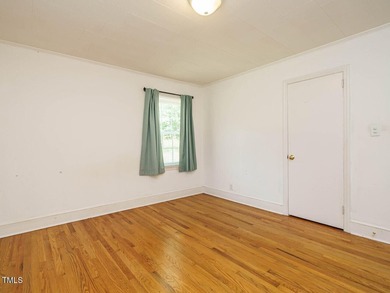 Discover this charming 2-bedroom, 1-bathroom single-family - photo 15
