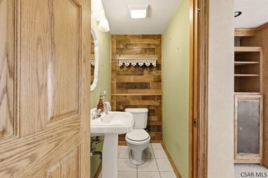 Welcome to 725 Wayne Street, a stunning and meticulously - photo 21