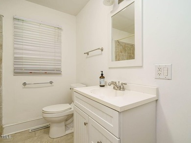 Discover this charming 2-bedroom, 1-bathroom single-family - photo 21