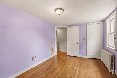Welcome to 725 Wayne Street, a stunning and meticulously - photo 23