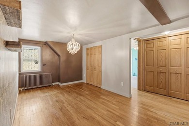 Welcome to 725 Wayne Street, a stunning and meticulously - photo 29