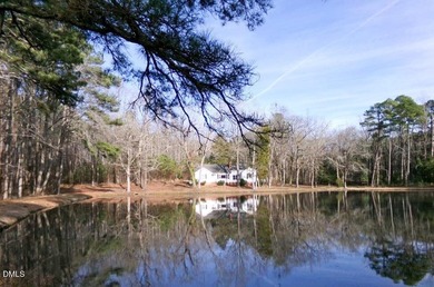 Discover this charming 2-bedroom, 1-bathroom single-family - photo 31