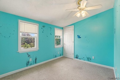 Welcome to 725 Wayne Street, a stunning and meticulously - photo 32