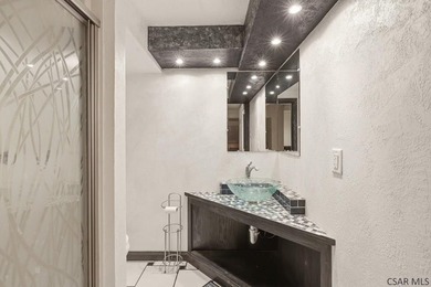 Welcome to 725 Wayne Street, a stunning and meticulously - photo 44
