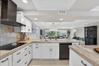 Experience luxury waterfront living in the desirable Hillsboro - photo 6