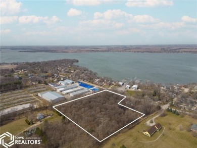 Clear Lake Acreage For Sale in Clear Lake Iowa