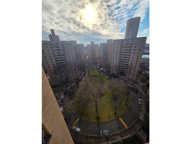 STOP BY TO VIEW THIS 2 BEDROOM APARTMENT OVERLOOKING THE - photo 18