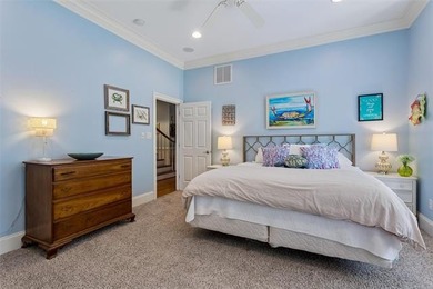 Experience luxury waterfront living in this stunning oasis - photo 18