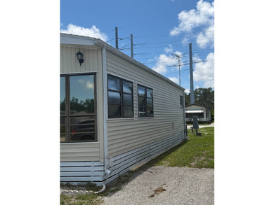 HOLY SMOKES, WHAT A SWEET HOME. THIS COZY 1-1 IS A VERY SIMPLE - photo 24
