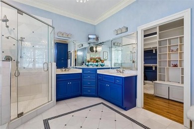 Experience luxury waterfront living in this stunning oasis - photo 27