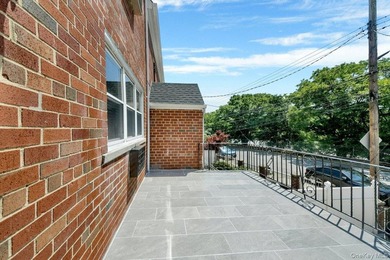 Tucked behind a custom wrought-iron gate, your own private oasis - photo 31