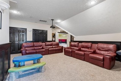 Experience luxury waterfront living in this stunning oasis - photo 35