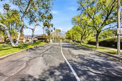 Welcome to this beautifully maintained 2-bedroom condo located - photo 38