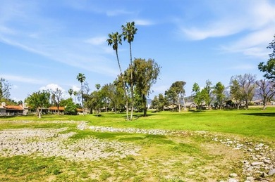 Welcome to this beautifully maintained 2-bedroom condo located - photo 41
