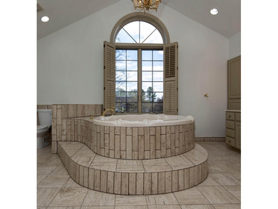 If you've been looking for space, flexibility, and value in - photo 5