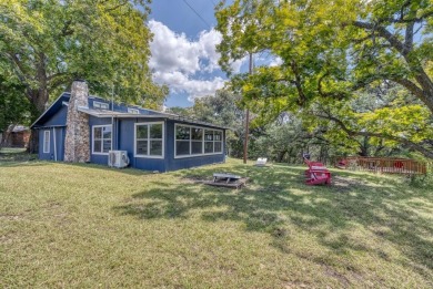 Lake Home For Sale in Reagan Wells, Texas