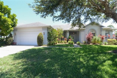 Lake Home For Sale in Oviedo, Florida