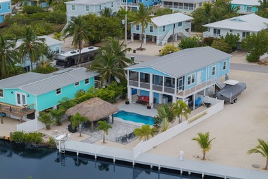 Built in 2019 on a 7,412 sq ft Lot! This modern home features - photo 1