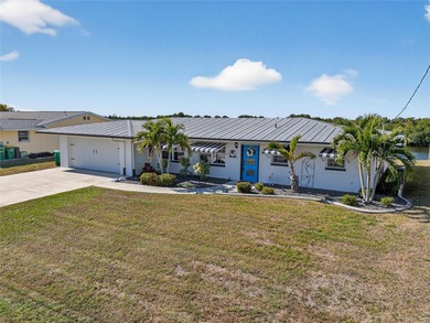 Port Charlotte Waterway Area Home For Sale in Port Charlotte Florida