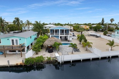 Built in 2019 on a 7,412 sq ft Lot! This modern home features - photo 8