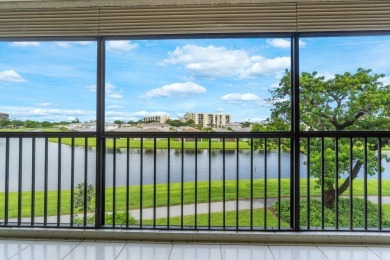 Lake Condo For Sale in Delray Beach, Florida