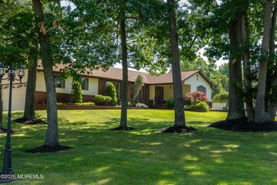 This one-of-a-kind custom ranch is a contractor's, car - photo 3