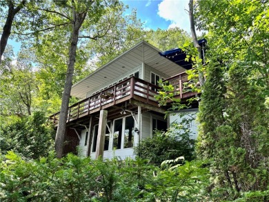 Lake Home For Sale in Jerusalem, New York