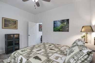 Are you looking for a private lake/water access home that is SOLD - photo 11