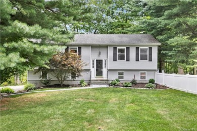 Lake Home Sale Pending in Yorktown, New York