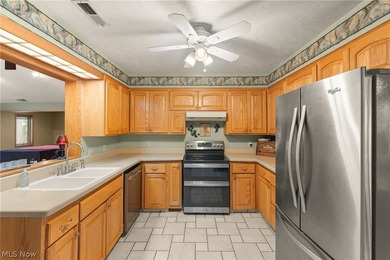 Wonderful Cape Cod home in the heart of Bay Village offers - photo 11