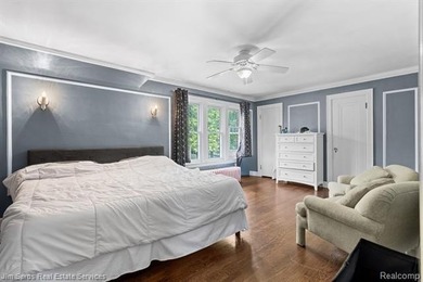 Welcome home to this timeless brick Tudor in the heart of Grosse - photo 15