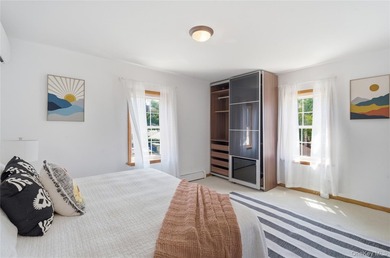 Location, Location! Turn-Key Gem Near Bowne Park Beautifully - photo 17