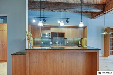 Highly desirable SOUTH-facing 5th-floor condo at Beebe & Runyan - photo 8